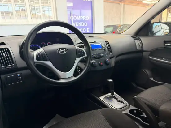 HYUNDAI-I30-2009