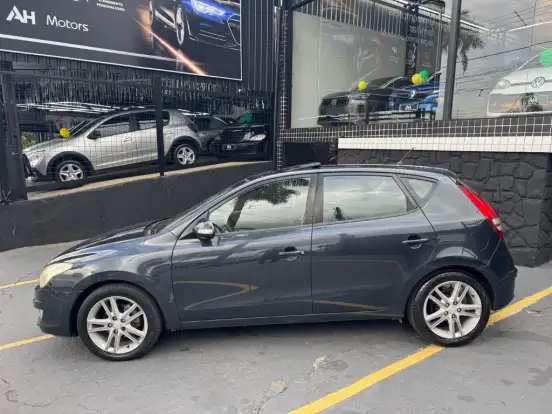 HYUNDAI-I30-2.0 MPFI GLS 16V GASOLINA 4P AUTOMÁTICO HYUNDAI-I30-2009