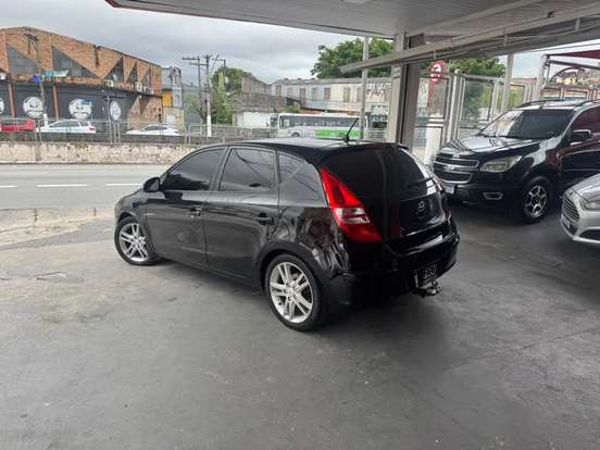 HYUNDAI-I30-2.0 MPFI GLS 16V GASOLINA 4P AUTOMÁTICO HYUNDAI-I30-2010