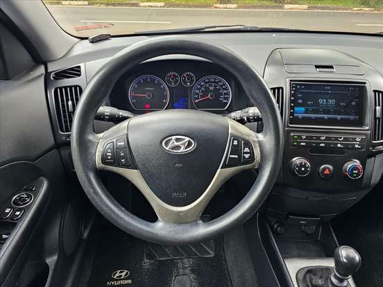 HYUNDAI-I30-2.0 MPFI GLS 16V GASOLINA 4P MANUAL HYUNDAI-I30-2009