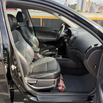 HYUNDAI-I30-2011