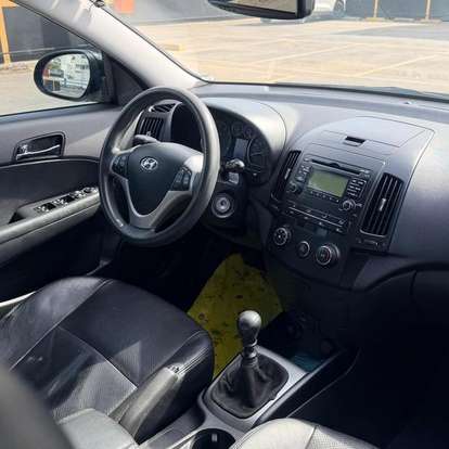 HYUNDAI-I30-2011