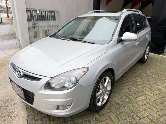 HYUNDAI-I30 CW-2.0 MPFI GLS 16V GASOLINA 4P AUTOMÁTICO HYUNDAI-I30 CW-2011