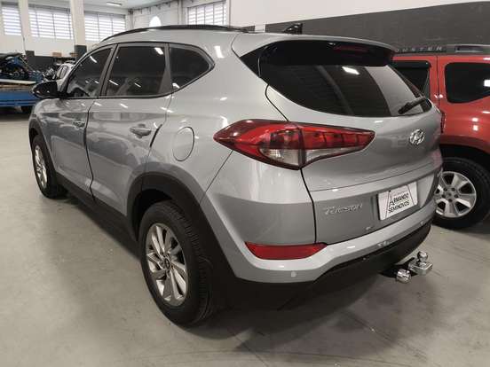 HYUNDAI-TUCSON-2021