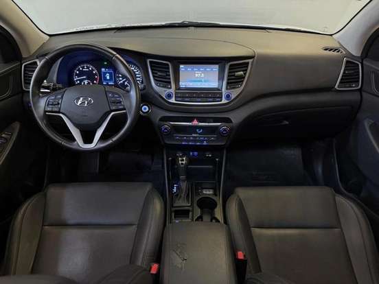 HYUNDAI-TUCSON-2021