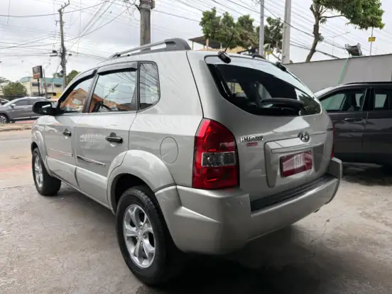 HYUNDAI-TUCSON-2.0 GL 2WD 16V GASOLINA 4P MANUAL HYUNDAI-TUCSON-2010