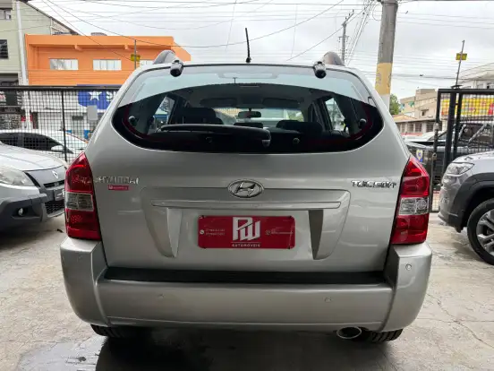 HYUNDAI-TUCSON-2.0 GL 2WD 16V GASOLINA 4P MANUAL HYUNDAI-TUCSON-2010