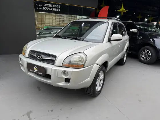 HYUNDAI TUCSON 2.0 MPFI GLS 16V 143CV 2WD GASOLINA 4P AUTOMÁTICO