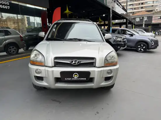 HYUNDAI-TUCSON-2.0 MPFI GLS 16V 143CV 2WD GASOLINA 4P AUTOMÁTICO HYUNDAI-TUCSON-2012