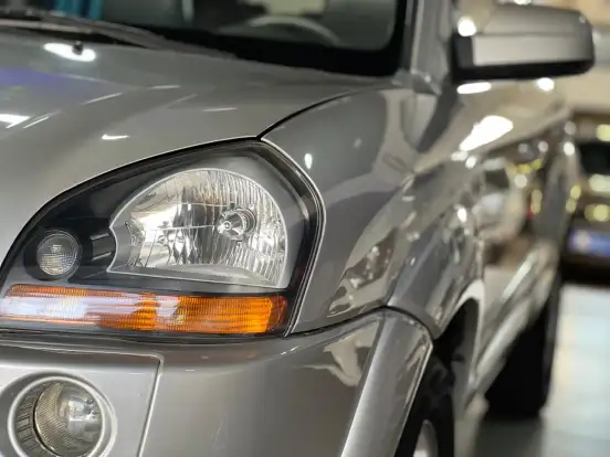 HYUNDAI-TUCSON-2008