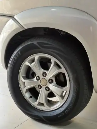 HYUNDAI-TUCSON-2008
