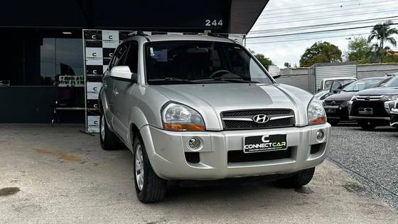 HYUNDAI TUCSON 2.0 MPFI GLS 16V 143CV 2WD GASOLINA 4P AUTOMÁTICO
