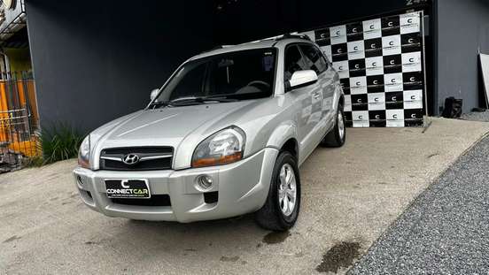 HYUNDAI-TUCSON-2012