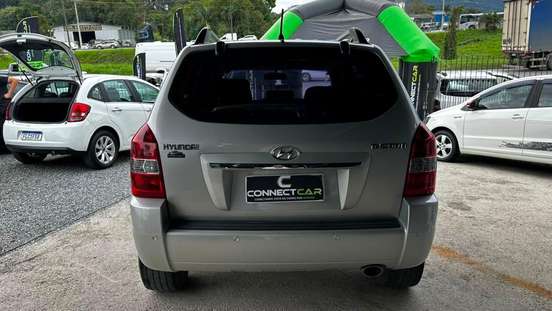 HYUNDAI-TUCSON-2012