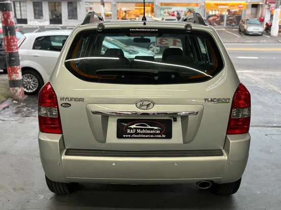 HYUNDAI-TUCSON-2.0 MPFI GLS 16V 143CV 2WD GASOLINA 4P AUTOMÁTICO HYUNDAI-TUCSON-2013