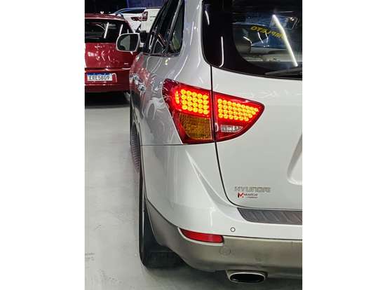 HYUNDAI-VERACRUZ-3.8 GLS 4WD 4X4 V6 24V GASOLINA 4P AUTOMÁTICO HYUNDAI-VERACRUZ-2010