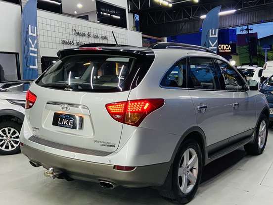 HYUNDAI-VERACRUZ-3.8 GLS 4WD 4X4 V6 24V GASOLINA 4P AUTOMÁTICO HYUNDAI-VERACRUZ-2010