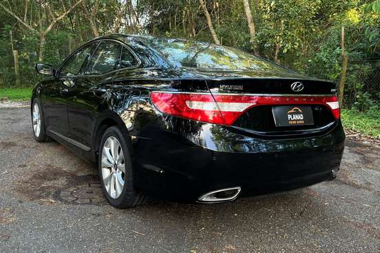 HYUNDAI-AZERA-2012