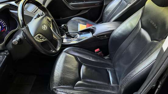 HYUNDAI-AZERA-2012