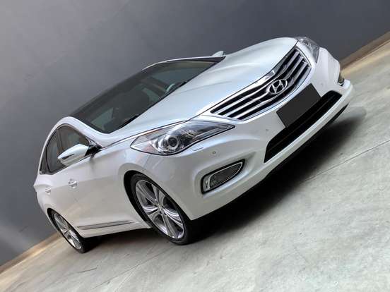 HYUNDAI-AZERA-3.0 MPFI GLS V6 24V GASOLINA 4P AUTOMÁTICO HYUNDAI-AZERA-2011