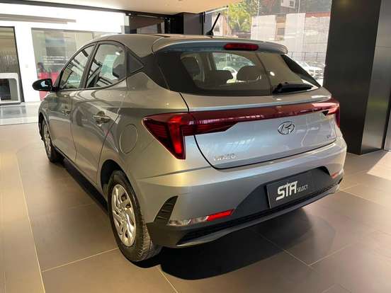 HYUNDAI-HB20-2023