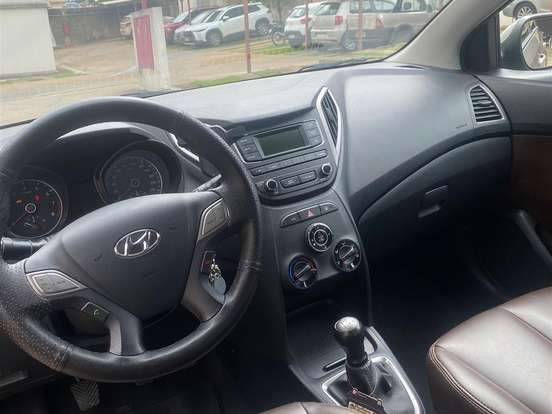 HYUNDAI-HB20-1.0 COMFORT 12V FLEX 4P MANUAL HYUNDAI-HB20-2018