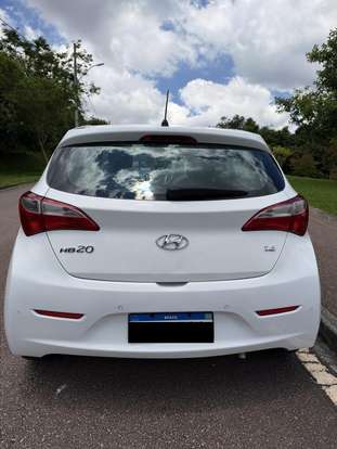 HYUNDAI-HB20-1.6 PREMIUM 16V FLEX 4P AUTOMÁTICO HYUNDAI-HB20-2015