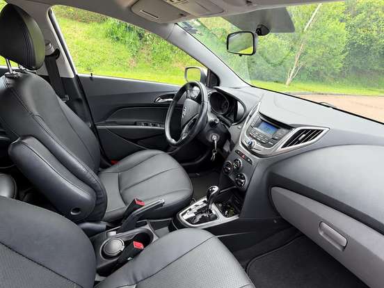 HYUNDAI-HB20-1.6 PREMIUM 16V FLEX 4P AUTOMÁTICO HYUNDAI-HB20-2015