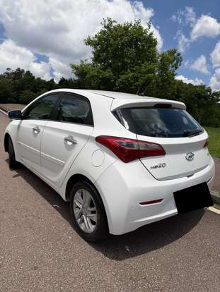 HYUNDAI-HB20-2015