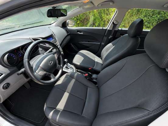 HYUNDAI-HB20-2015