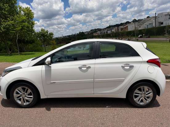 HYUNDAI-HB20-2015