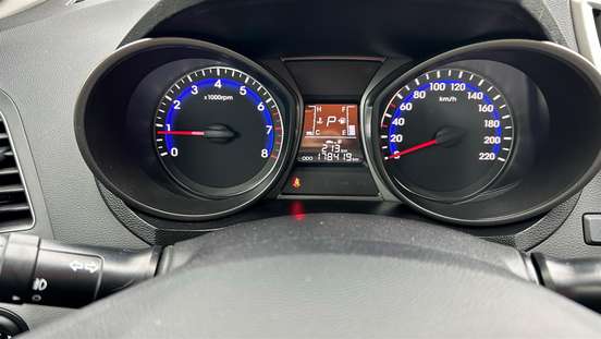 HYUNDAI-HB20-2015