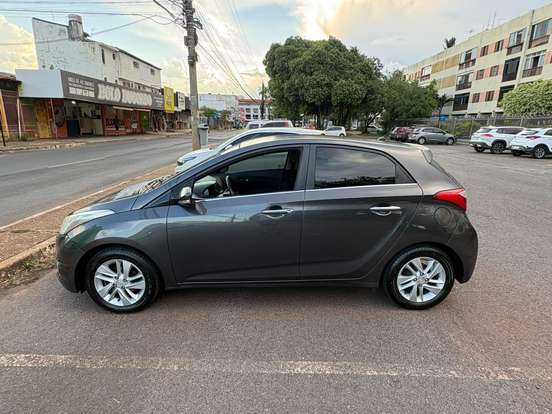 HYUNDAI-HB20-2014
