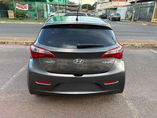 HYUNDAI-HB20-1.6 PREMIUM 16V FLEX 4P MANUAL HYUNDAI-HB20-2014