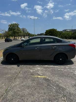 HYUNDAI-HB20S-2015