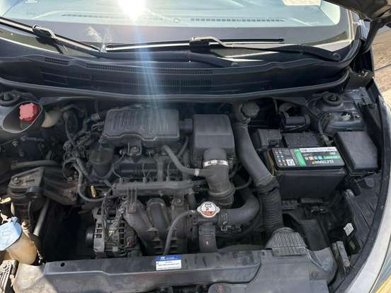 HYUNDAI-HB20S-1.0 COMFORT STYLE 12V FLEX 4P MANUAL HYUNDAI-HB20S-2015