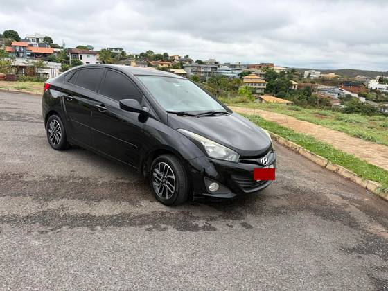 HYUNDAI HB20S 1.6 COMFORT PLUS 16V FLEX 4P MANUAL