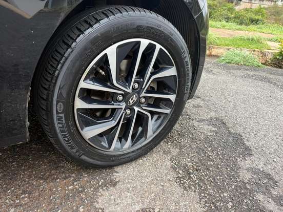 HYUNDAI-HB20S-2013