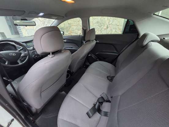 HYUNDAI-HB20S-1.6 COMFORT STYLE 16V FLEX 4P AUTOMÁTICO HYUNDAI-HB20S-2015