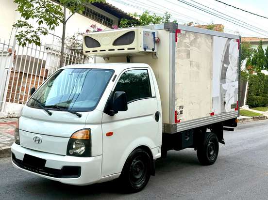HYUNDAI-HR-2.5 LONGO COM CAÇAMBA 4X2 16V 130CV TURBO INTERCOOLER DIESEL 2P MANUAL HYUNDAI-HR-2013