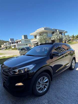 HYUNDAI-TUCSON-2021