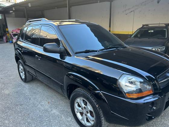 HYUNDAI TUCSON 2.0 MPFI GL 16V 142CV 2WD GASOLINA 4P AUTOMÁTICO