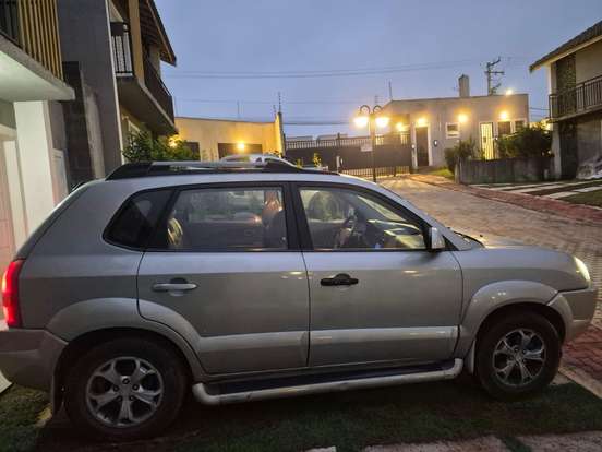 HYUNDAI-TUCSON-2.0 MPFI GL 16V 142CV 2WD GASOLINA 4P AUTOMÁTICO HYUNDAI-TUCSON-2008