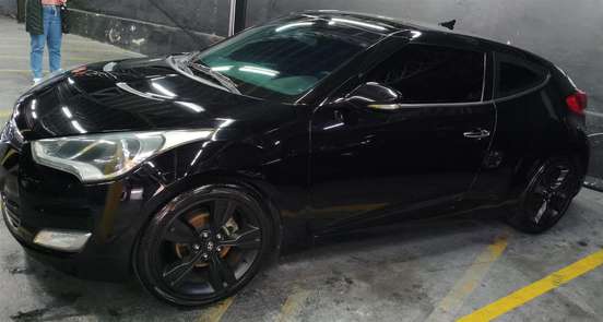 HYUNDAI-VELOSTER-2012