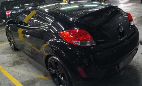 HYUNDAI-VELOSTER-2012