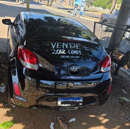 HYUNDAI-VELOSTER-2011