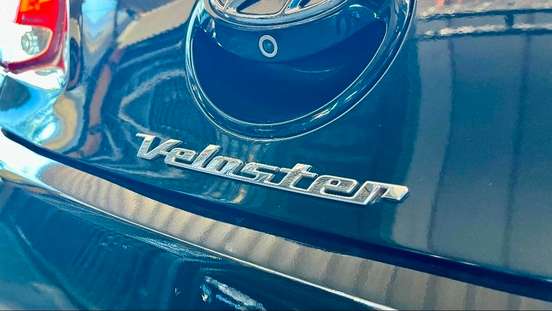 HYUNDAI-VELOSTER-2011