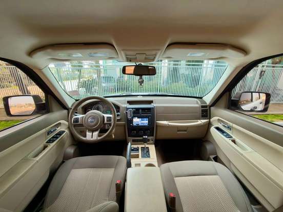 JEEP-CHEROKEE-2012