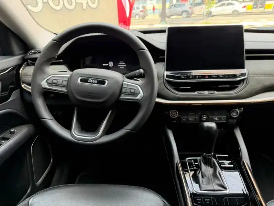 JEEP-COMMANDER-2021