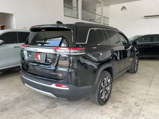 JEEP-COMMANDER-2022